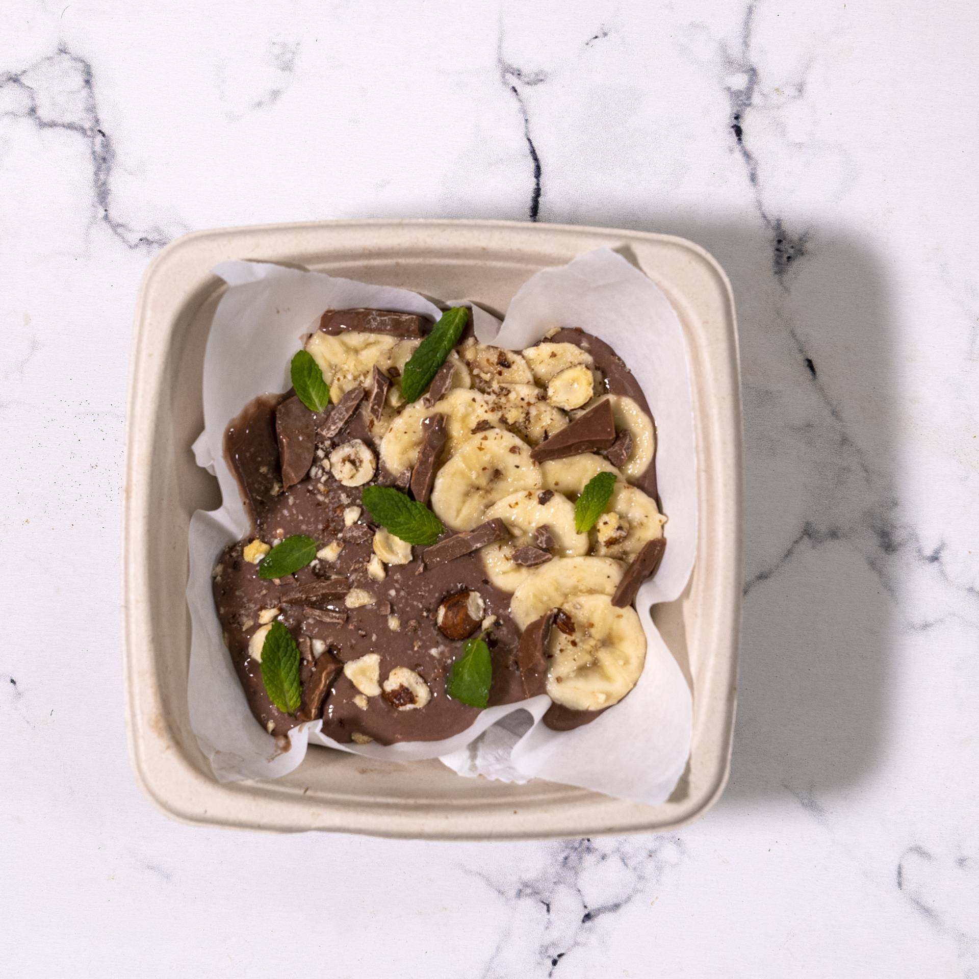 Choco banana smoothie bowl